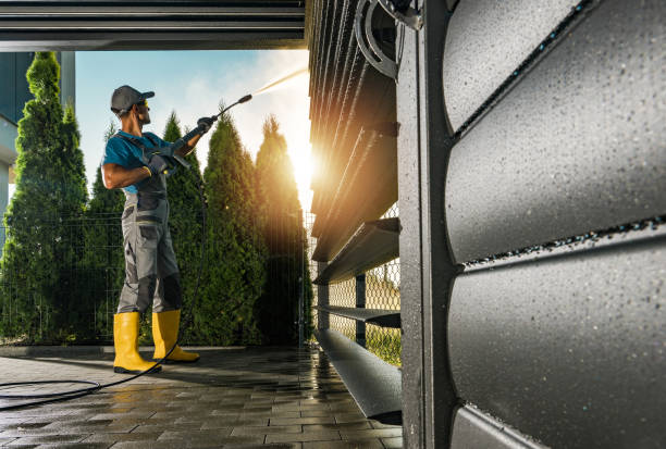 Post-Construction Pressure Washing in Siesta Shores, TX